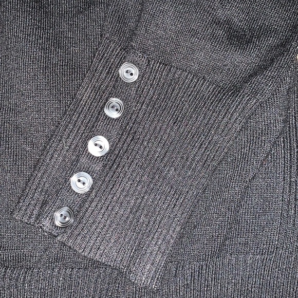 BNWT V-Neck Lane Bryant Sweater - Picture 3 of 5